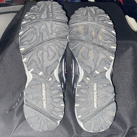 New Balance 472 WO Size  10 Black and Pink Sneakers. Good CLEAN CONDITION - Picture 6 of 11